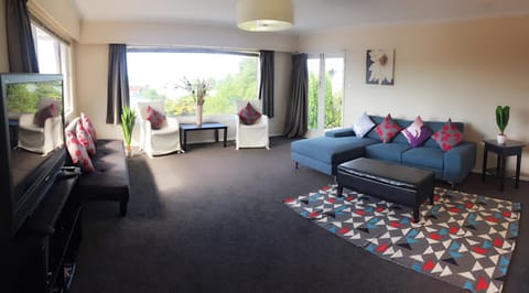 Hillside Heaven quiet and comfortable Haus in Rotorua