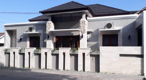 Imperial Villa Syariah House in Special Region of Yogyakarta