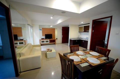 High Point Serviced Apartment Apartment hotel in Surabaya