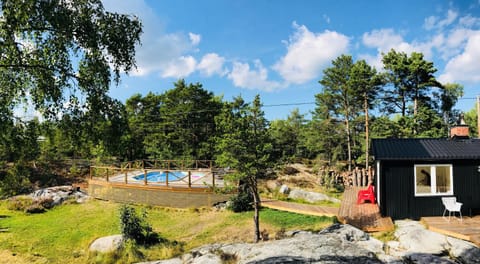 Archipelago-house with pool, boat and bikes House in Stockholm County