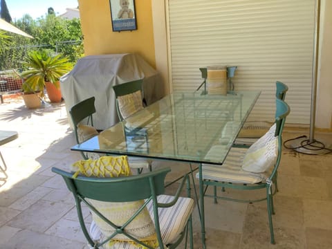 Villa de la Terre Blanche Apartment in Sanary-sur-Mer