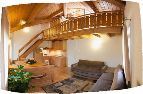 Living room, Photo of the whole room, Dining area