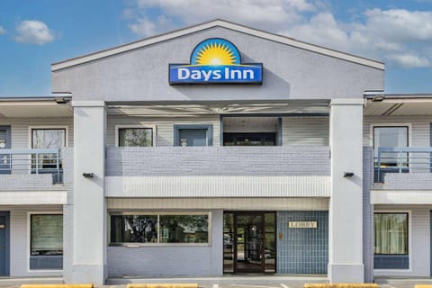 Days Inn by Wyndham Raleigh Glenwood-Crabtree Hôtel in Raleigh