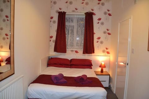 Chiswick Lodge Hotel Bed and Breakfast in London Borough of Ealing