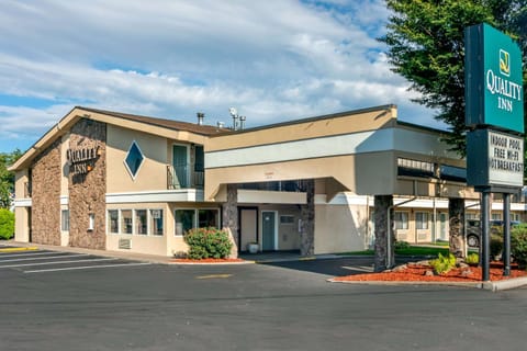 Quality Inn Klamath Falls - Crater Lake Gateway Motel in Klamath Falls