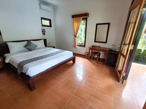 Bed, Bedroom, air conditioner