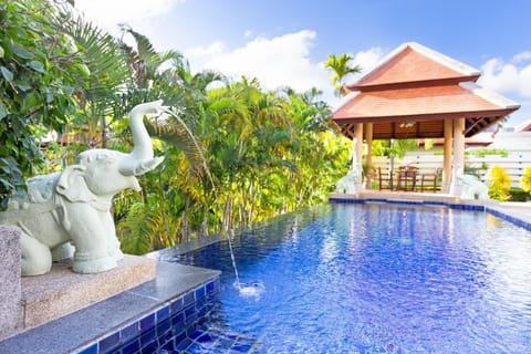 Balcony/Terrace, Swimming pool