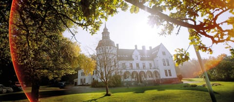 Property building, Nearby landmark, Natural landscape, Garden