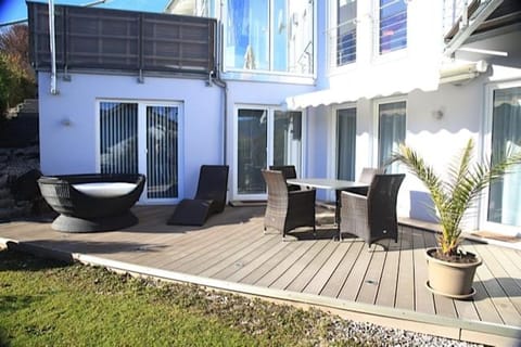 BBQ facilities, Garden, Balcony/Terrace