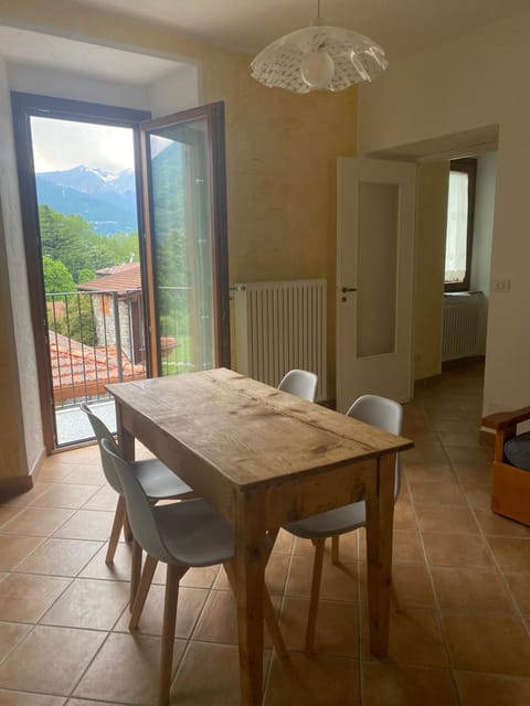 Natural landscape, View (from property/room), Balcony/Terrace, Living room, Dining area, Mountain view