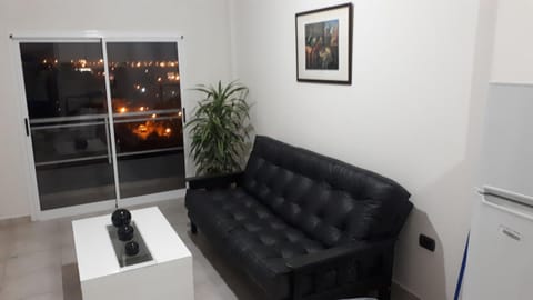 Hermoso apartamento a pasos de BV Pellegrini cochera! Eigentumswohnung in Santa Fe