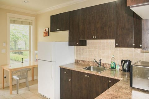 Imperial House Bed and Breakfast in Burnaby