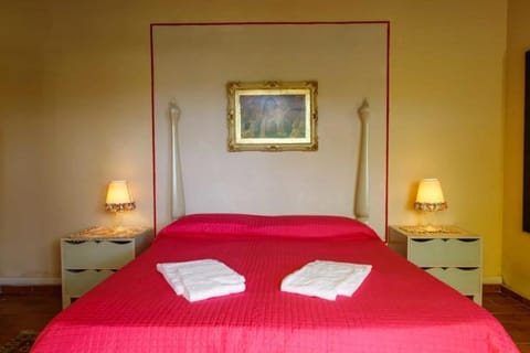 Agriturismo Podere Bucine Basso Farm Stay in Tuscany