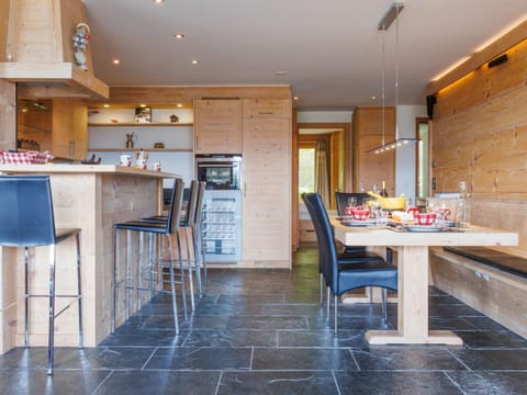 Apartment Le Montagnard 6 by Interhome Apartment in Nendaz