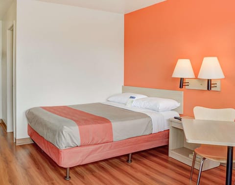 Motel 6-Portland, OR - Central Hotel in Portland