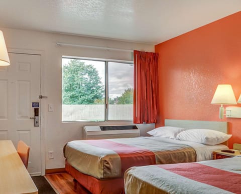 Motel 6-Portland, OR - Central Hotel in Portland