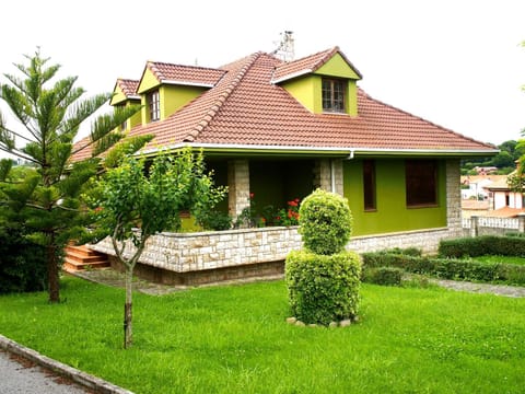 Casa Camelia House in Western coast of Cantabria