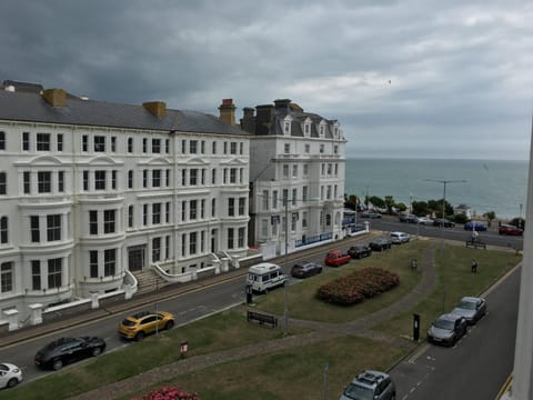 Garden view, Sea view