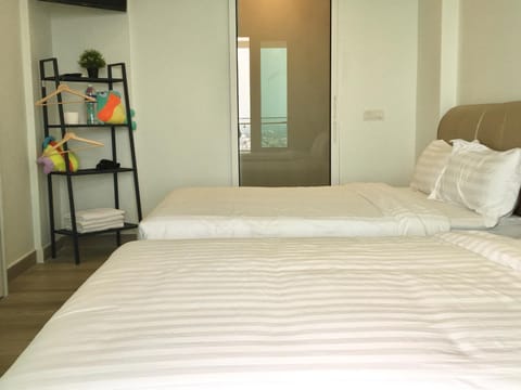 PM Octagon Ipoh Duplex Suite (4-12paxs) Bed and Breakfast in Ipoh