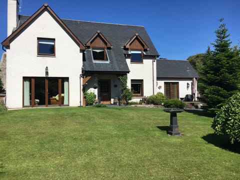 Old Mills Garden Bed and Breakfast in Elgin