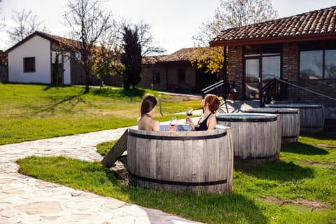 Garden, Hot Tub