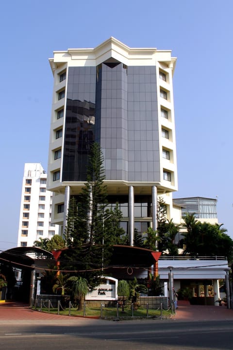 Gokulam Park Hotel in Kochi