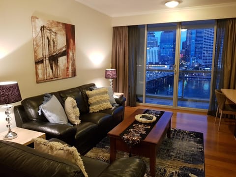 Darling Harbour 2 Bedroom Apartment Condo in Sydney