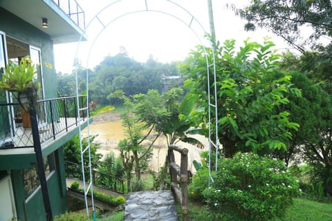 Riverside Suites Apartment in Kandy