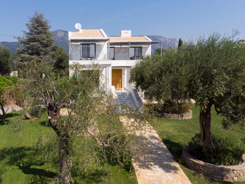 Villa Ren Chalet in Peloponnese, Western Greece and the Ionian
