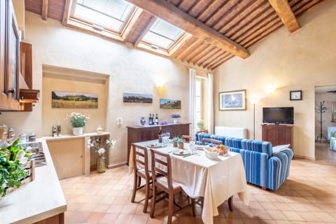 Kitchen or kitchenette, Living room, Dining area