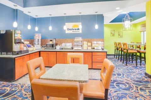 Days Inn & Suites by Wyndham Russellville Motel in Russellville