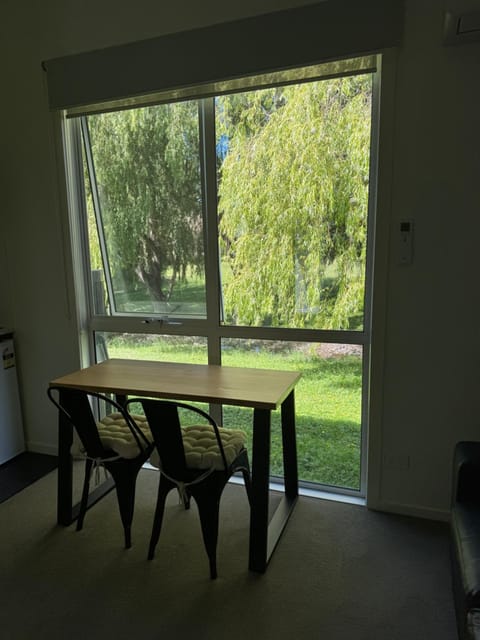 View (from property/room), Dining area, Garden view