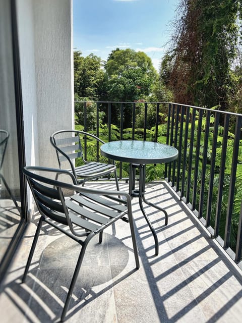 Balcony/Terrace, Garden view