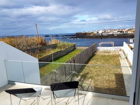 Garden, Sea view