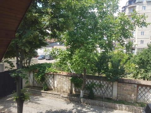 RARE house with garden Villa in Tbilisi