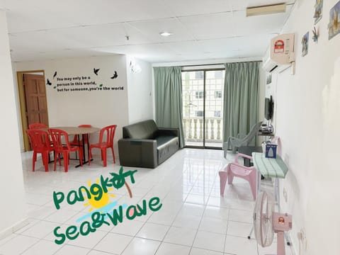 Sea & Wave #1 Coral Bay Apartment Condo in Perak