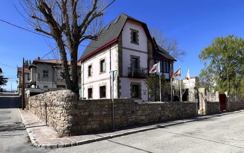 Posada Villa Rosa Hotel in Cantabria