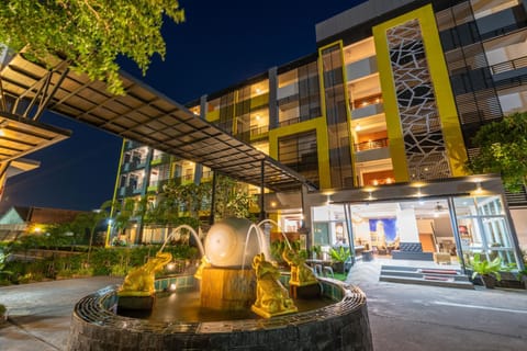 S.B.Living Place Hotel in Wichit