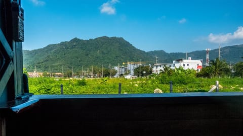 Balcony/Terrace, Mountain view