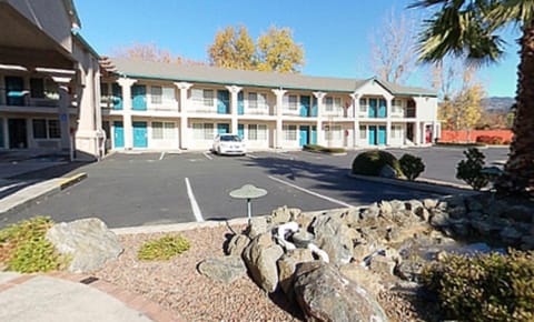 Cloverdale Wine Country Inn & Suites Hotel in Cloverdale
