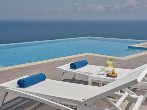 Golden July Luxury Villa Chalet in Zakynthos