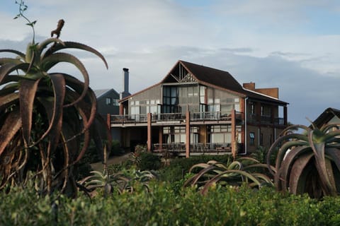 Shaloha Guesthouse on Supertubes Bed and Breakfast in Eastern Cape