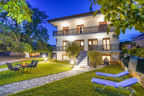 Villa Karydies Condo in Thasos