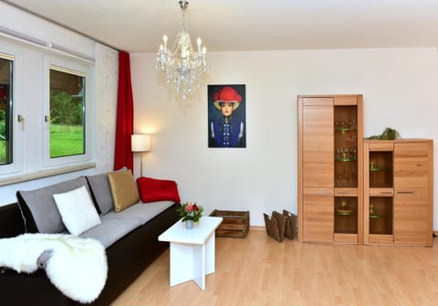 Black Forest Bollenhut Condo in Titisee-Neustadt