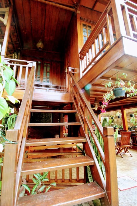 Oemah Kajoe Lembang Lodge nature in Lembang