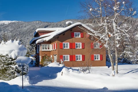 Property building, Winter