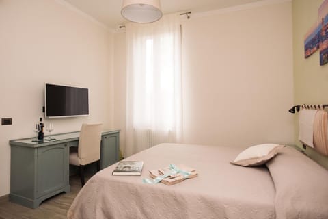 Florence Shabby Chic Home Bed and Breakfast in Florence