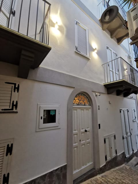 Lo Nardo Accommodation Appart-hôtel in Lipari