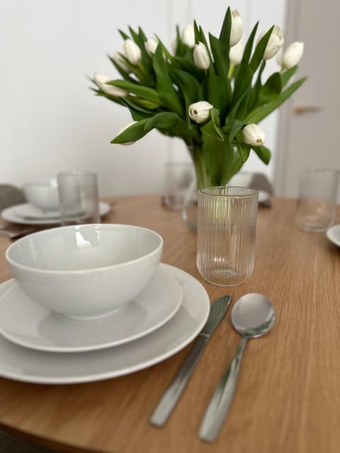 Food and drinks, Dining area