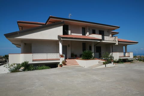 B&B Torre Nave Übernachtung mit Frühstück in Praia A Mare